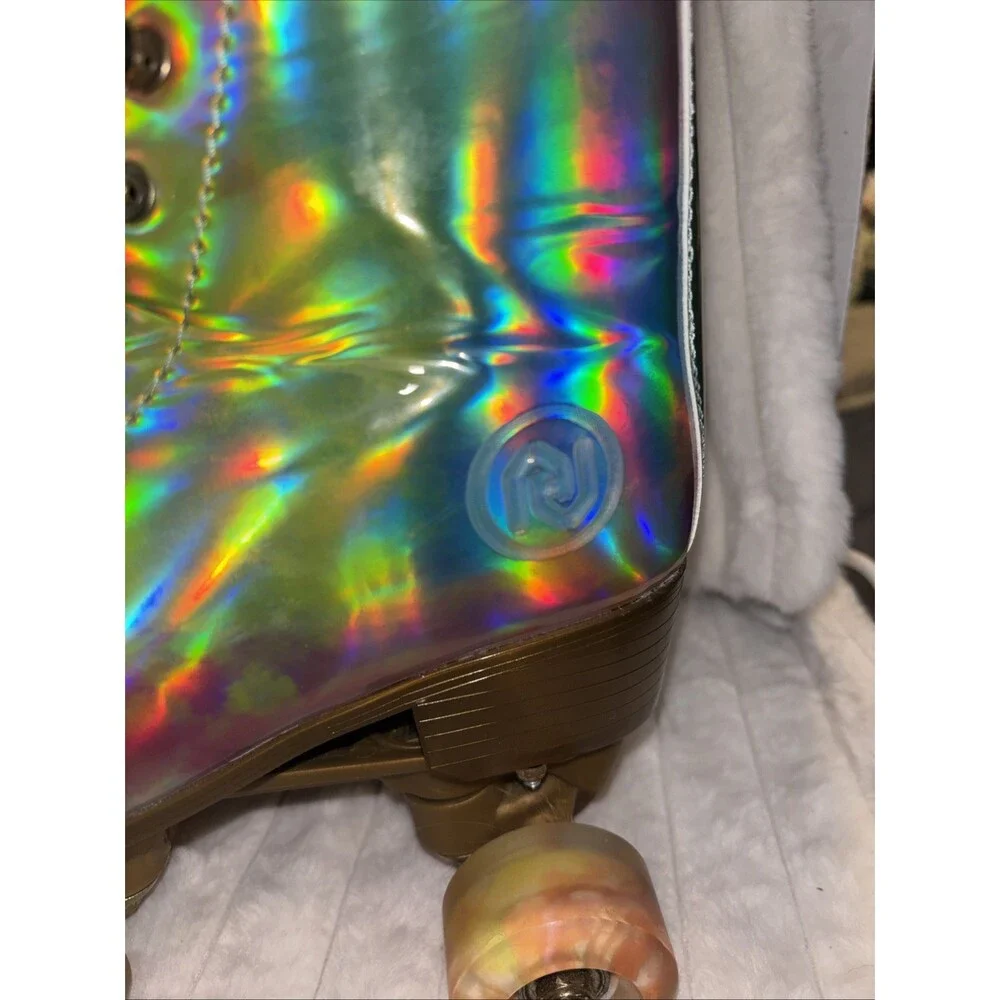 JajaHoho Holographic Roller Skates Quad Wheels Champagne Gold Youth Kids Size 4